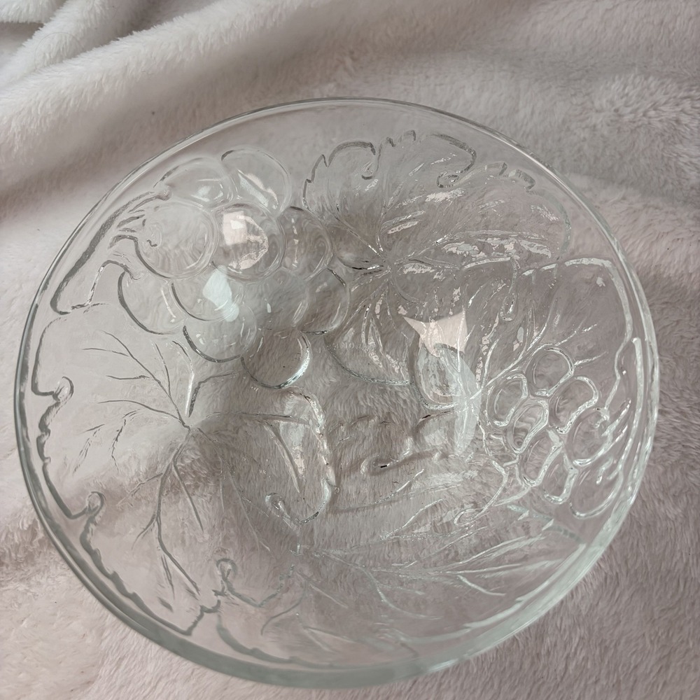 Vintage KIG Indonesia Clear Pressed Glass Grape & Leaf Bowl 6" Dessert Berry EVC